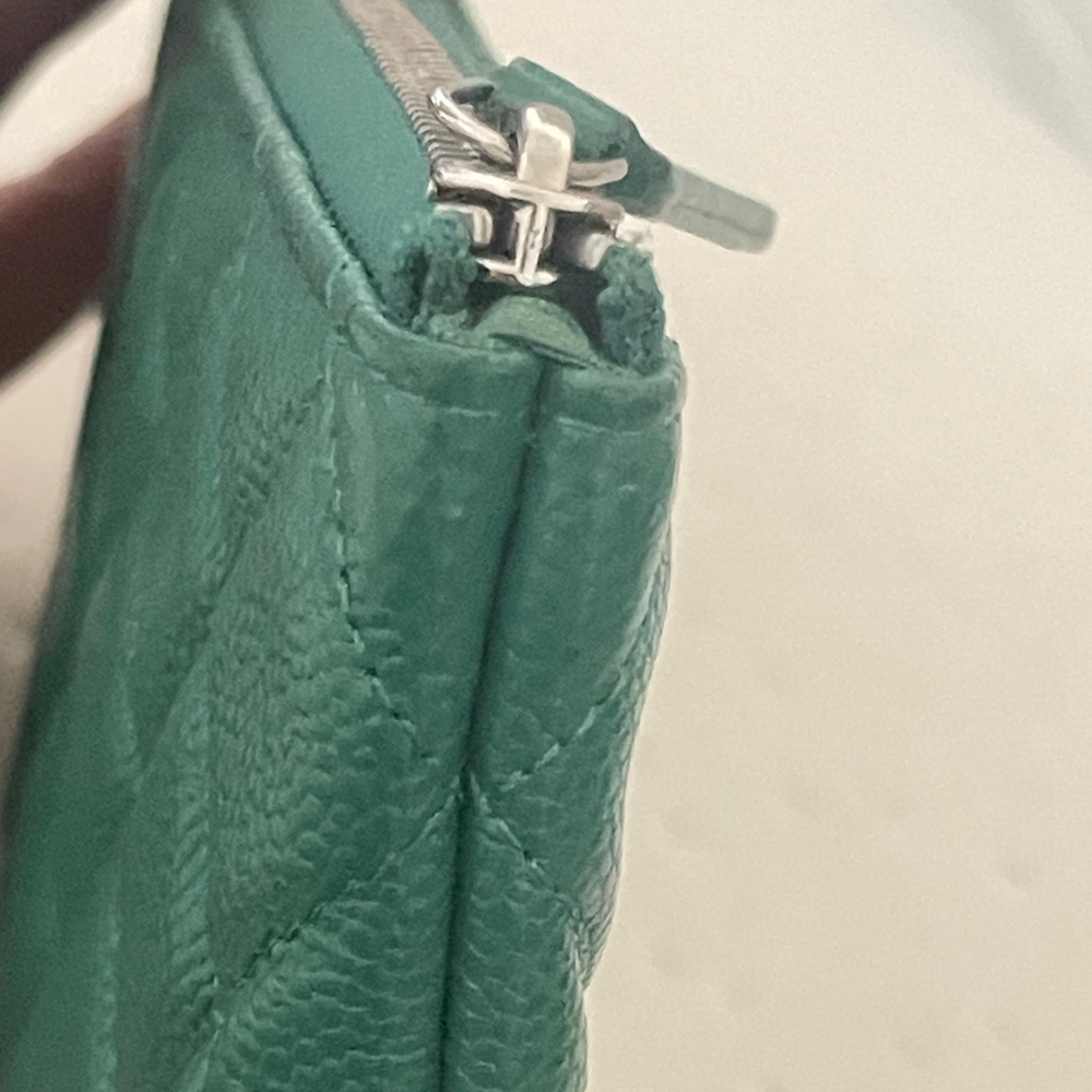 Chanel green Mini O Case. - Picture 4 of 11